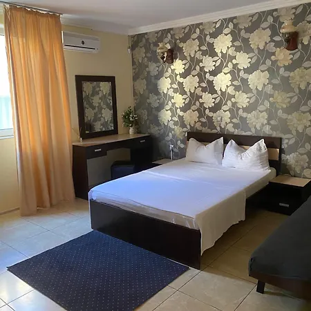 招待所 Vila Dona Cu Piscina 3*