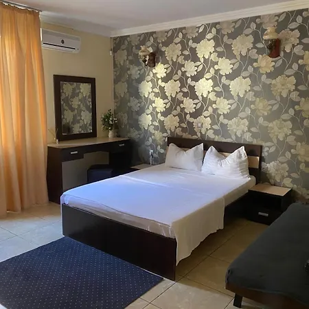 Vila Dona Cu Piscina 3* Eforie Nord